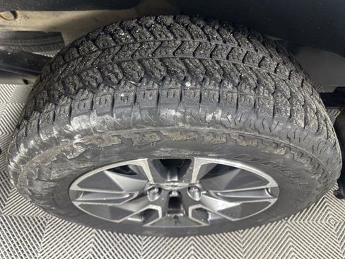 Used 2023 Chevrolet Silverado 1500 RST image 9