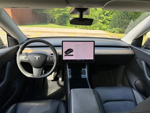Used 2020 Tesla Model Y Long Range AWD/4WD image 4