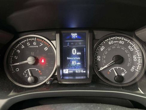 Used 2021 Toyota Tacoma TRD Sport RWD image 33