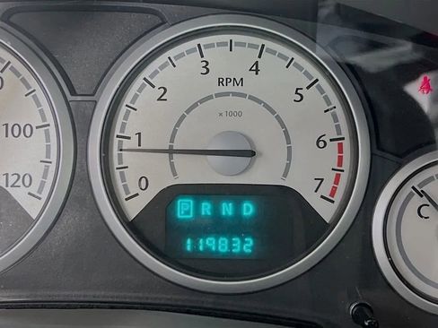 Used 2010 Chrysler Town & Country Touring w/ Family Value Group image 13