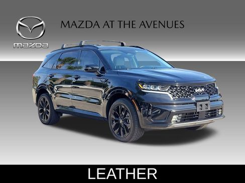 Used 2022 Kia Sorento SX image 3