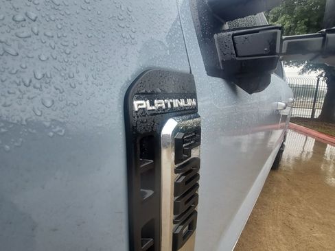 Used 2026 Ford F250 Platinum w/ Platinum Plus Package image 7