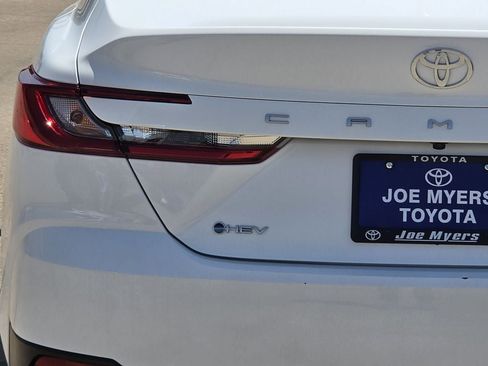 Used 2026 Toyota Camry LE FWD image 10