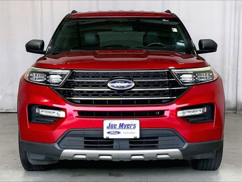 Used 2020 Ford Explorer XLT w/ Equipment Group 202A image 3