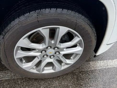 Used 2018 Chevrolet Traverse Premier AWD/4WD image 5