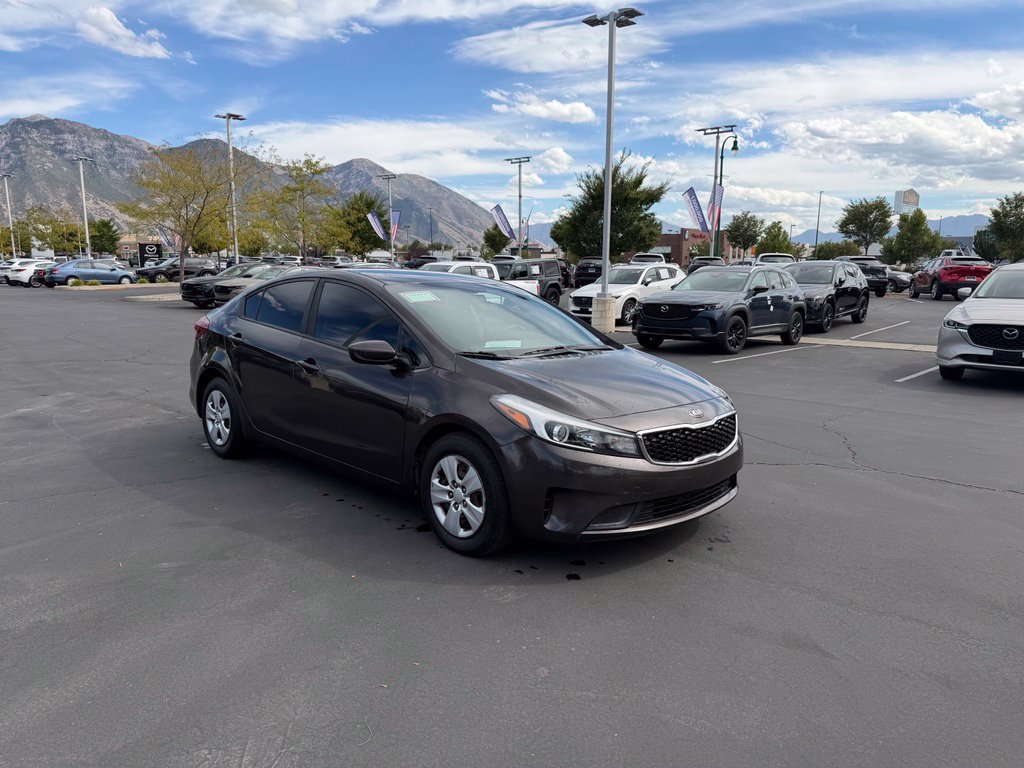 Used 2017 Kia Forte LX FWD image 10