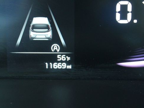 Certified 2025 Kia Soul LX image 29