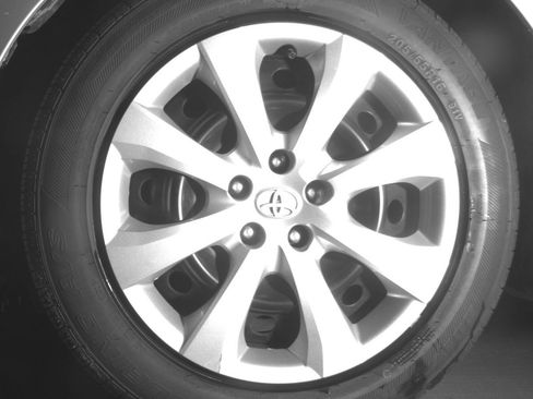 Used 2025 Toyota Corolla LE FWD image 12