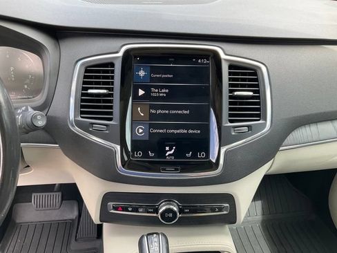 Used 2020 Volvo XC90 T6 Momentum AWD/4WD image 14