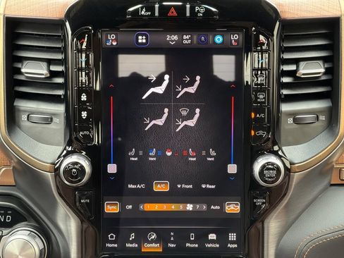 Used 2022 RAM 1500 Limited AWD/4WD image 21
