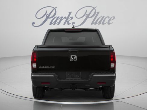 Used 2020 Honda Ridgeline Sport image 3