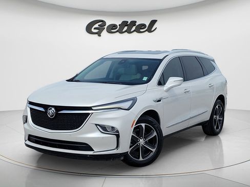 Used 2022 Buick Enclave Essence w/ Experience Buick Package FWD image 1