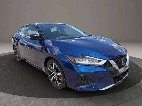 Used 2022 Nissan Maxima SV w/ Floor Mat Group FWD image 3