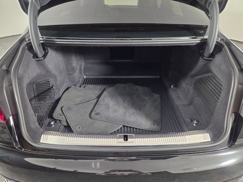 Used 2024 Audi A8 L 3.0T AWD/4WD image 30