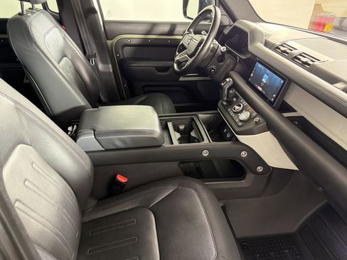 Used 2022 Land Rover Defender 110 X-Dynamic HSE AWD/4WD image 29