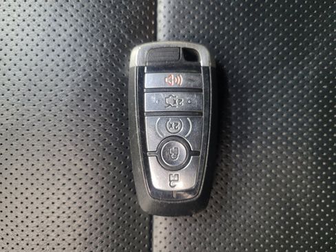 Used 2018 Ford Explorer Limited AWD/4WD image 32