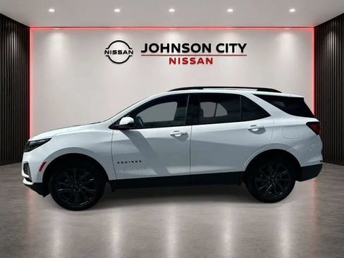 Used 2022 Chevrolet Equinox RS w/ Infotainment Package AWD/4WD image 8