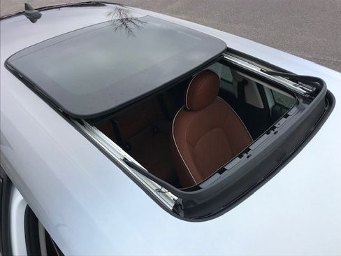 Used 2024 MINI Cooper Clubman S image 9