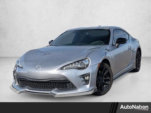 Used 2018 Toyota 86 RWD image 1