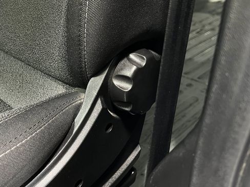 Used 2023 RAM ProMaster 2500 FWD image 16