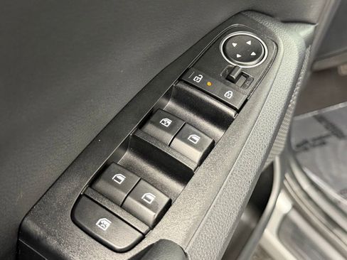Used 2024 Kia Seltos EX FWD image 20