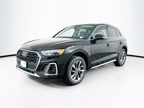 Used 2023 Audi Q5 2.0T Premium Plus w/ Premium Plus Package AWD/4WD image 3