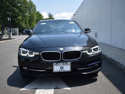 Used 2016 BMW 328i xDrive Sedan AWD/4WD image 2