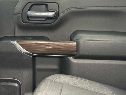 Used 2019 Chevrolet Silverado 1500 RST image 15