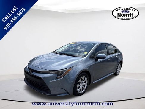 Used 2024 Toyota Corolla LE FWD image 3