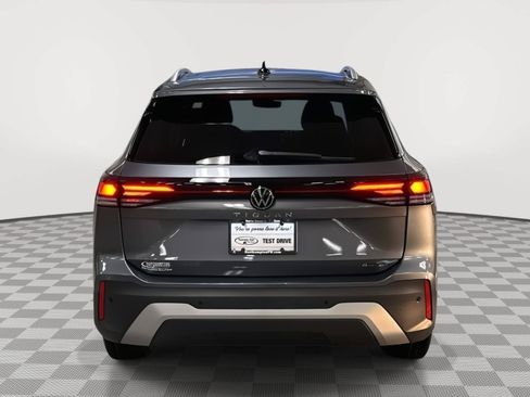 New 2026 Volkswagen Tiguan S w/ 18" Wheel Package AWD/4WD image 7
