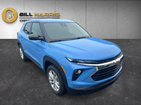 Used 2024 Chevrolet TrailBlazer LS w/ LS Convenience Package AWD/4WD image 5