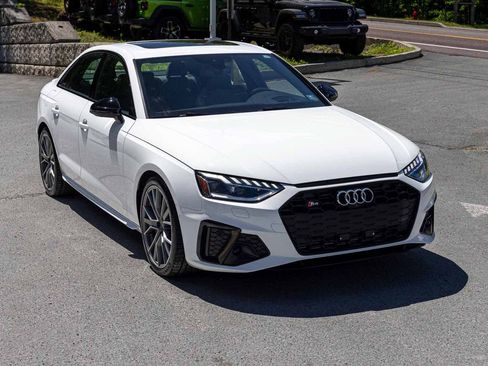 Used 2022 Audi S4 Prestige w/ Prestige Package AWD/4WD image 3