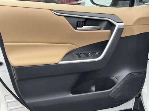 Used 2023 Toyota RAV4 XLE w/ Convenience Package image 29