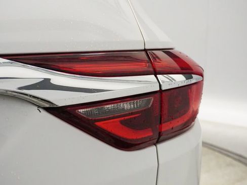 Used 2021 Buick Enclave Avenir w/ Avenir Technology Package image 16