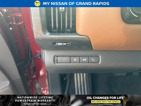 New 2026 Nissan Pathfinder Platinum AWD/4WD image 14