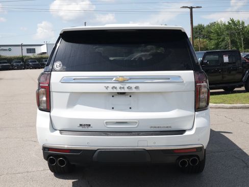 Used 2021 Chevrolet Tahoe Premier RWD image 4