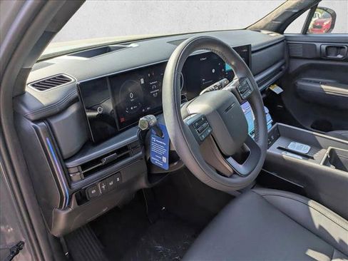 New 2026 Hyundai Santa Fe Calligraphy FWD image 2