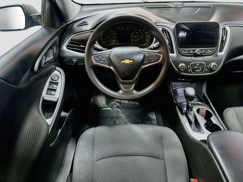Used 2022 Chevrolet Malibu LS FWD image 21