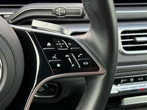 Certified 2025 Mercedes-Benz Maybach GLS 600 4MATIC image 22