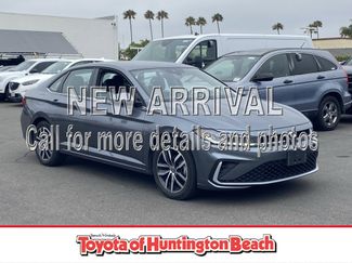 Used 2025 Volkswagen Jetta SE FWD video 1