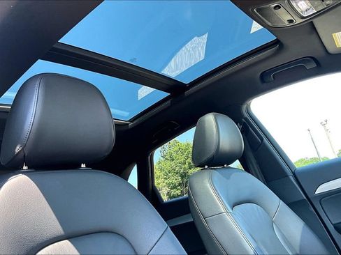 Used 2018 Audi Q3 2.0T Premium AWD/4WD image 22