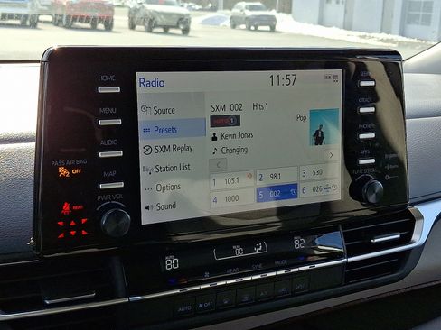 Used 2024 Toyota Sienna LE image 20