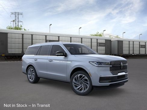 New 2026 Lincoln Navigator Reserve AWD/4WD image 53