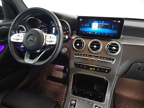 Used 2022 Mercedes-Benz GLC 300 4MATIC image 11