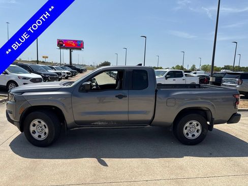 Used 2022 Nissan Frontier S w/ Technology Package AWD/4WD image 3