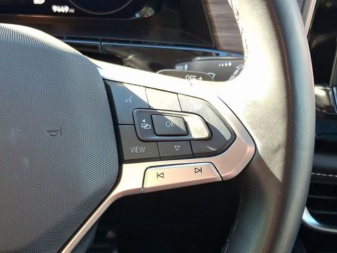 Used 2025 Volkswagen Atlas SEL Premium R-Line image 24