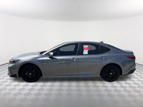 New 2026 Toyota Camry SE AWD/4WD image 4
