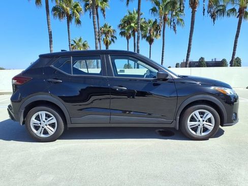 Certified 2025 Nissan Kicks Play S FWD image 20