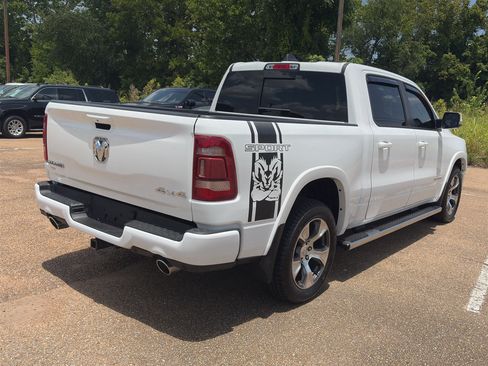 Used 2022 RAM 1500 Laramie AWD/4WD image 29