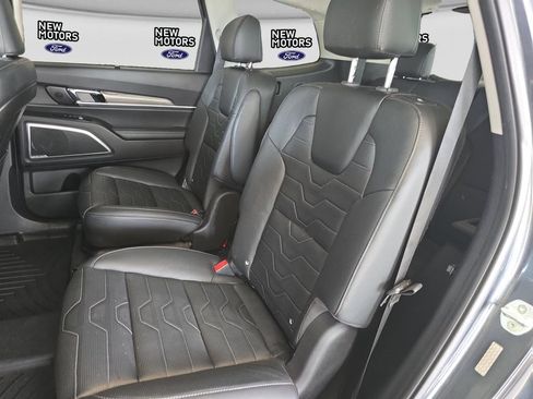 Used 2020 Kia Telluride SX w/ SX Prestige Package AWD/4WD image 14